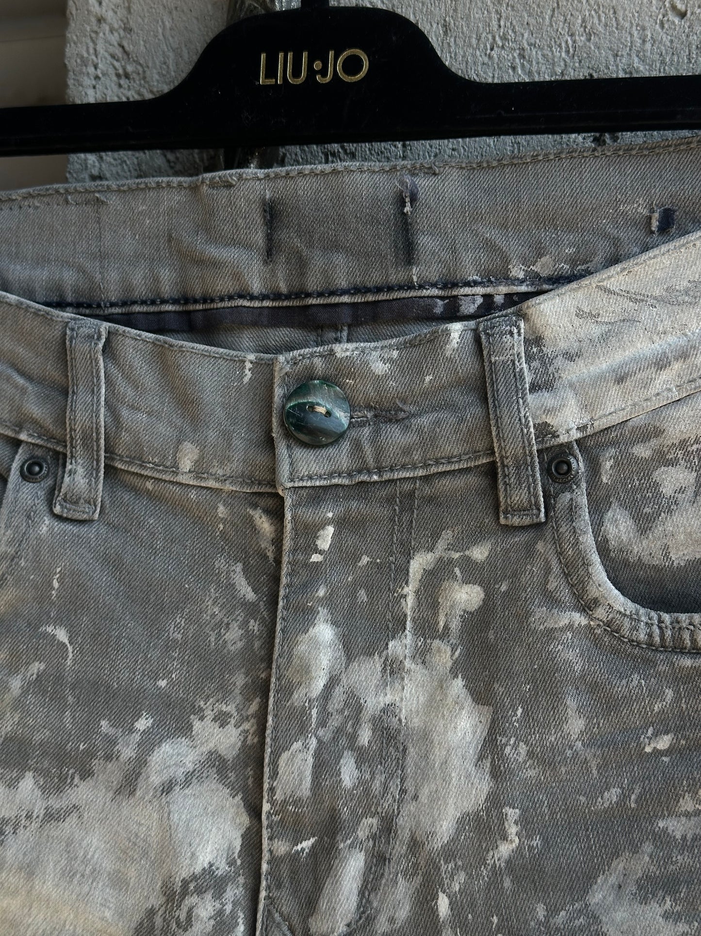 MUD WAXED FLARED DENIM