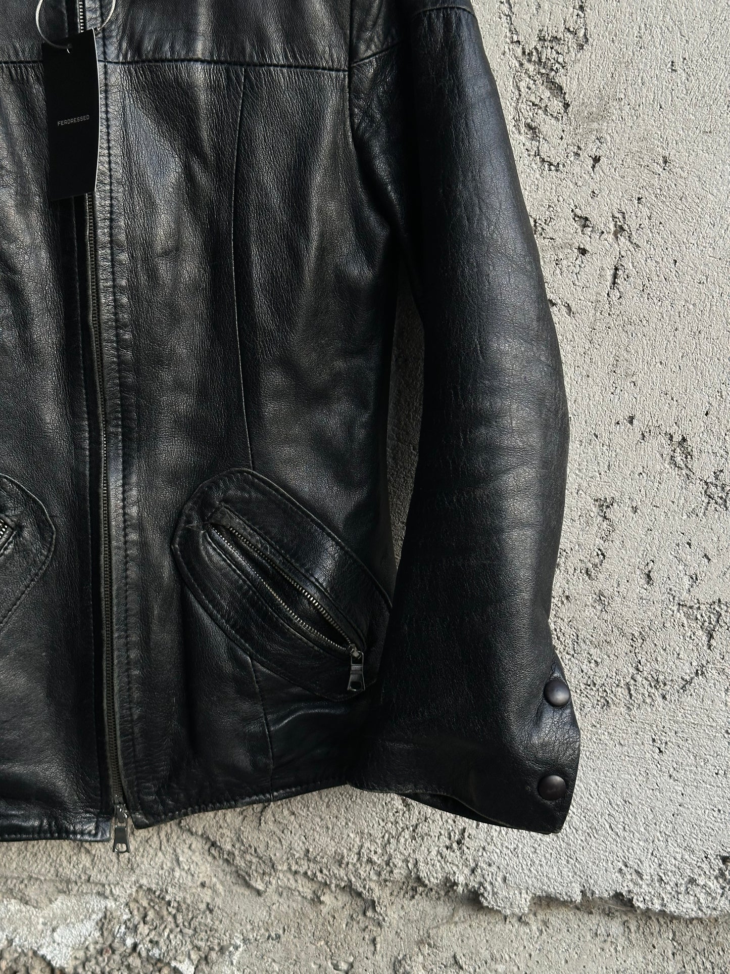 BLACK LEATHER STRUCTURED JACKET