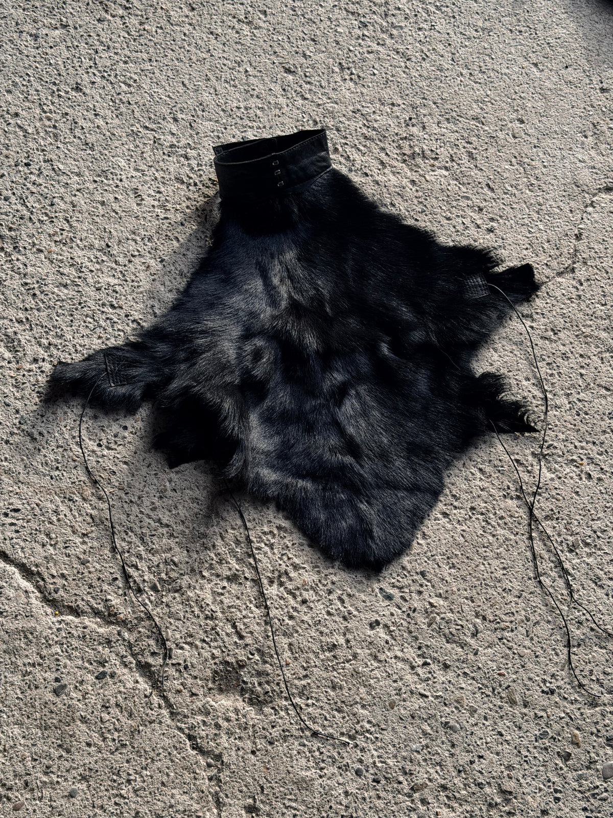 ALEKSANDER CECCO “STYRAX” HANDMADE GOAT SHERLING TOP