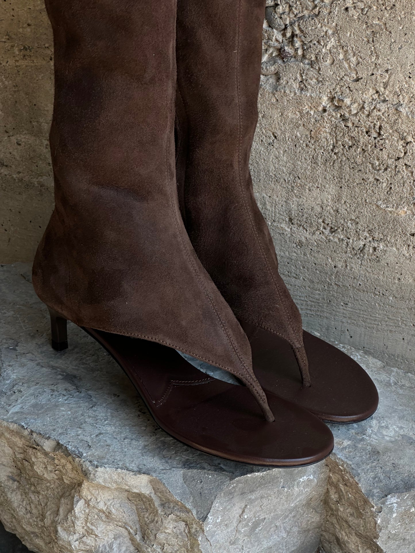 MIU MIU BROWN SUEDE THONG BOOTS
