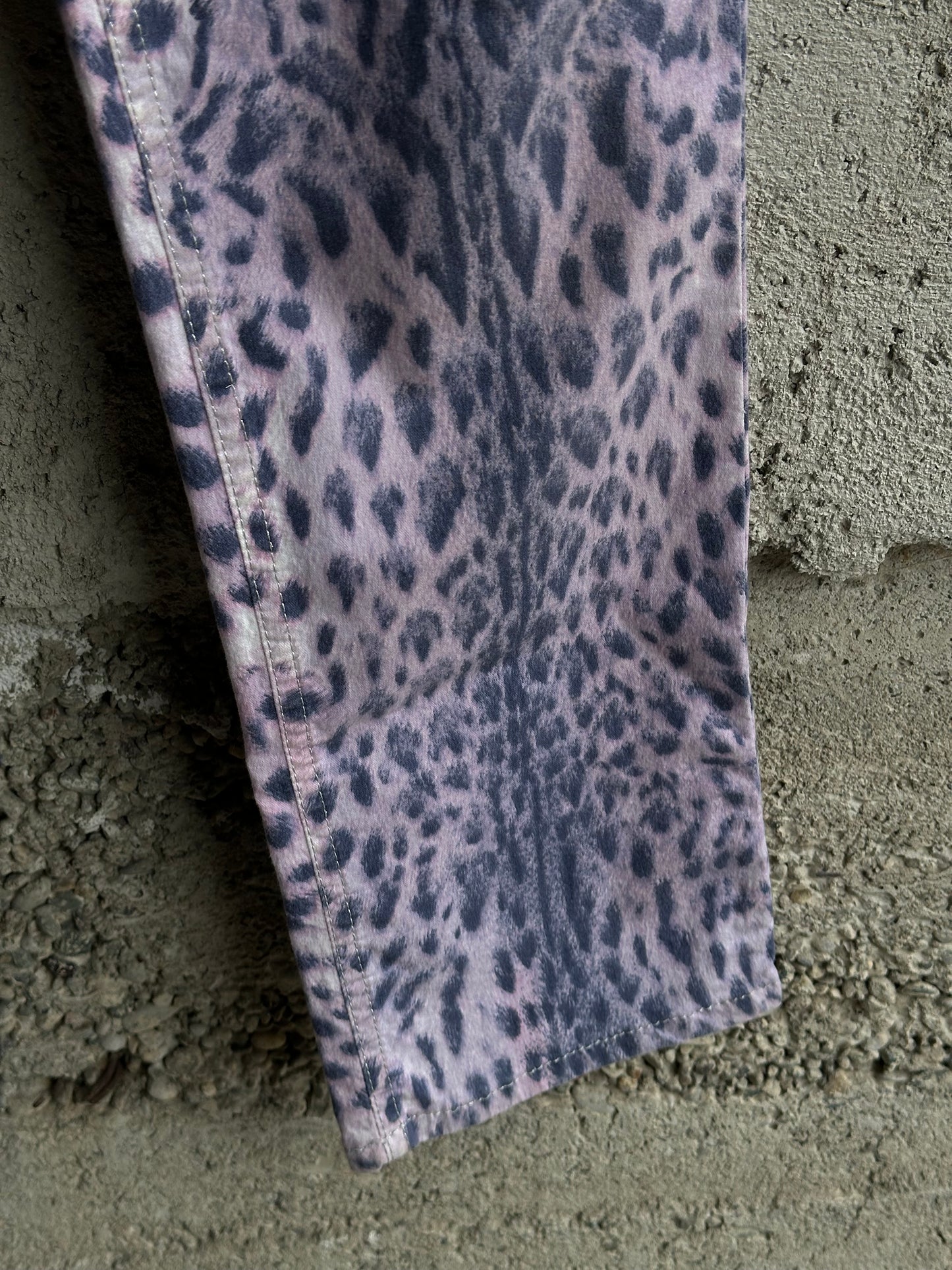 ROBERTO CAVALLI LEOPARD VIOLET PANTS